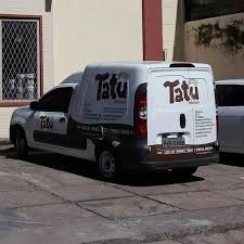 Van da Tatu Resolve com adesivo da marca em Teresina-PI
